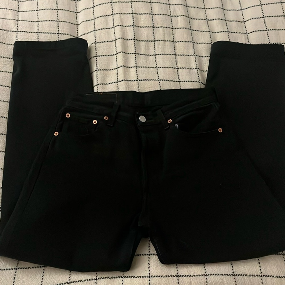 Black vintage Levi's 501 (28"x27")